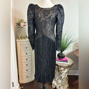 1980’s | Mary McFadden | Pleated Puff Sleeve Dress